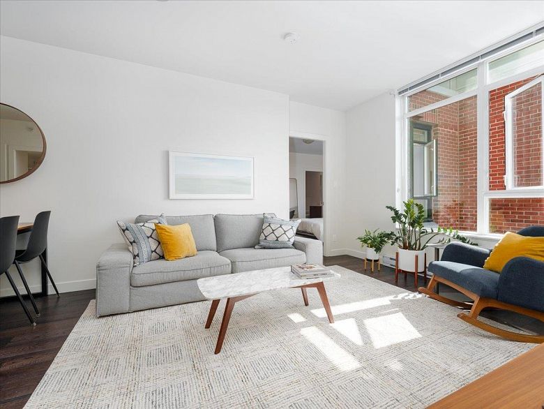 601 2321 Scotia Street