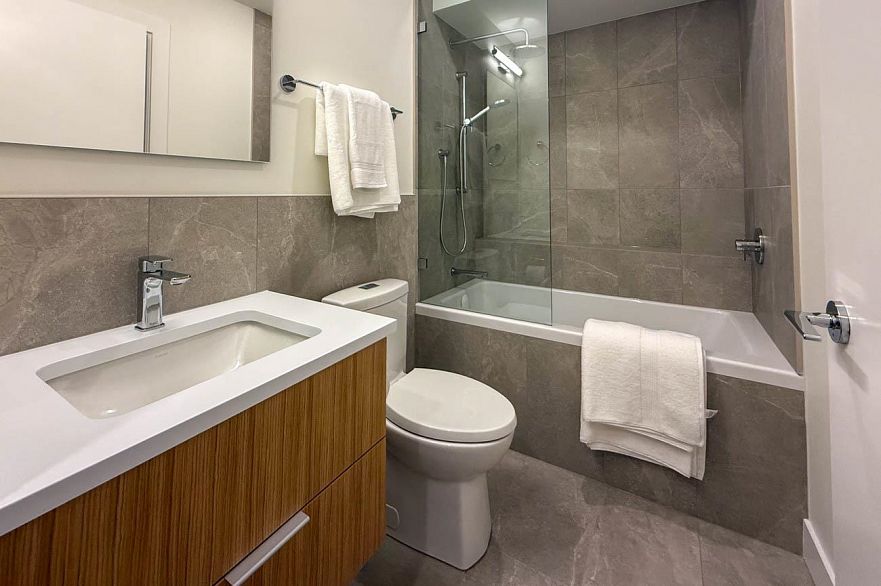 1 3536 POINT GREY ROAD, Vancouver BC V6R 1A8