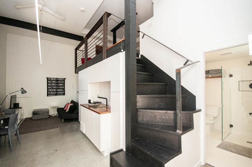 Coach House 563 UNION STREET, Vancouver BC V6A 2B7