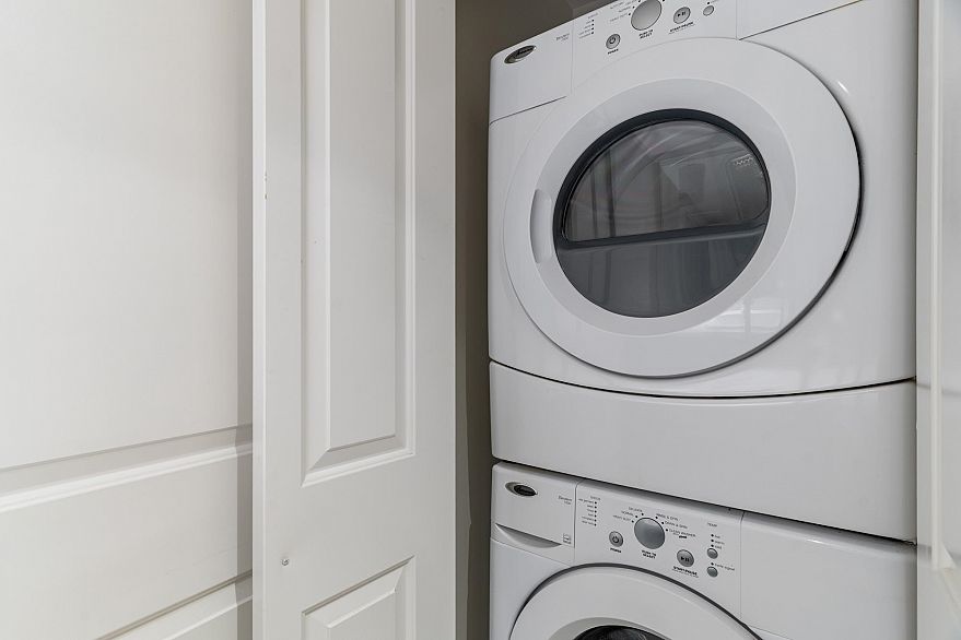 207 3133 Riverwalk Avenue