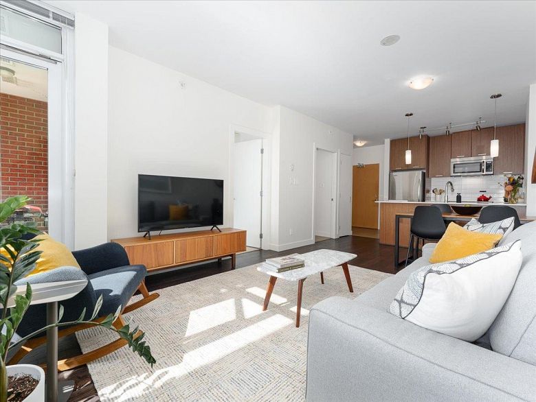 601 2321 Scotia Street