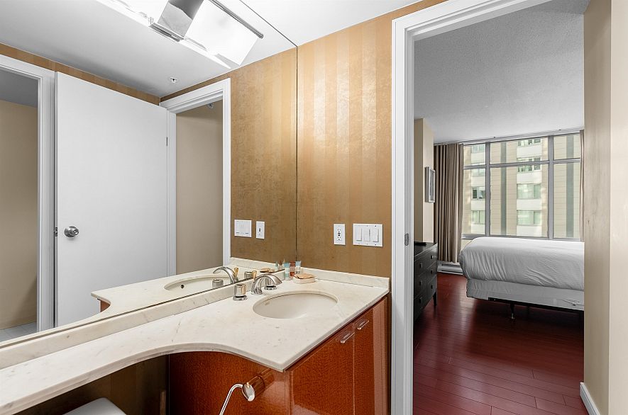 1004 1288 Alberni Street