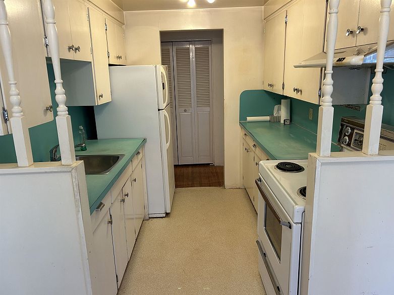 203 2146 W 43rd Avenue