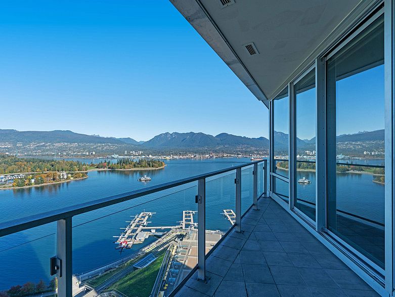 2803 1077 W Cordova Street