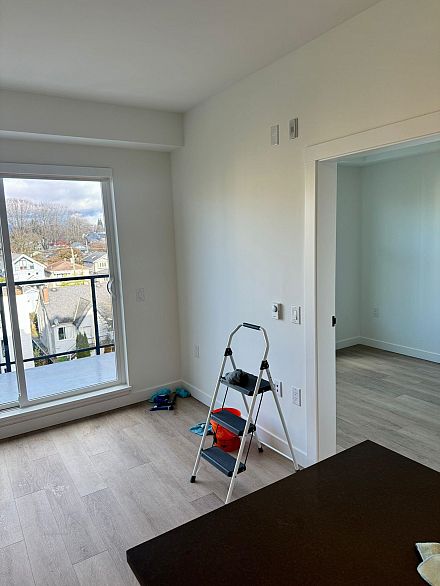 504 2268 E Broadway Street