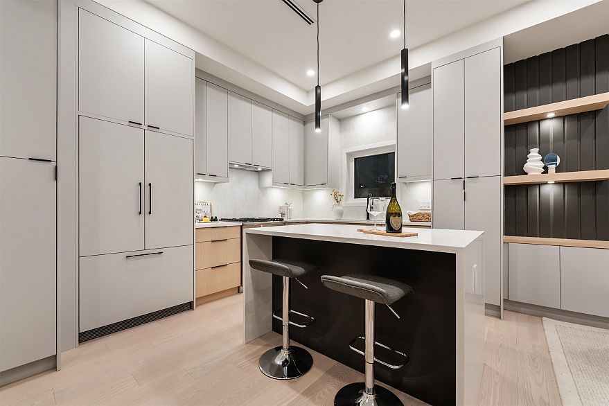 1 1259 Renfrew Street