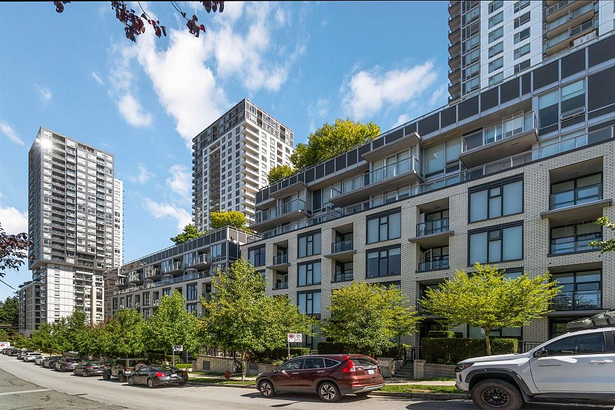715 5598 ORMIDALE STREET, Vancouver BC V5R 0E5