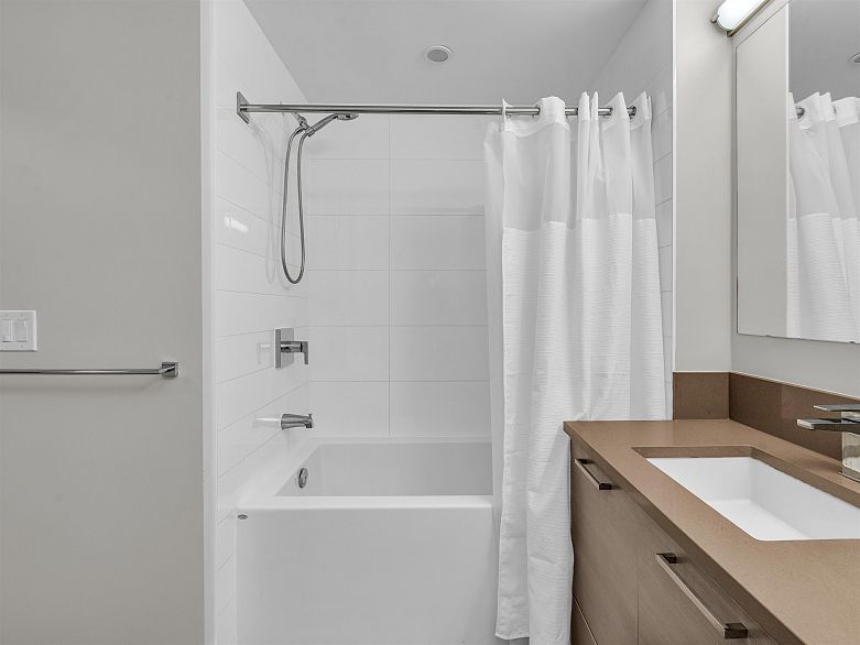 607 3451 Sawmill Crescent