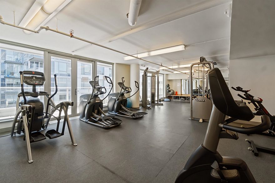 715 5598 ORMIDALE STREET, Vancouver BC V5R 0E5