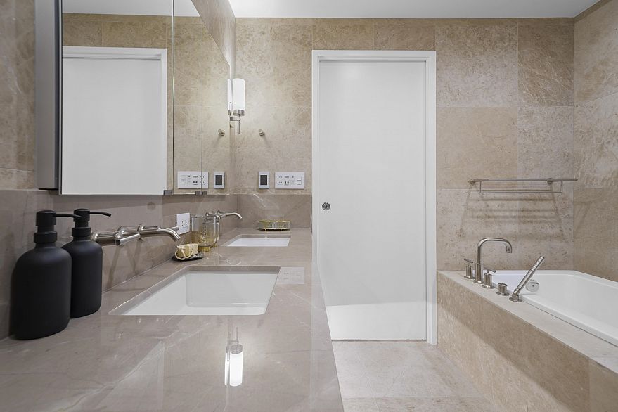 3503 1335 Howe Street