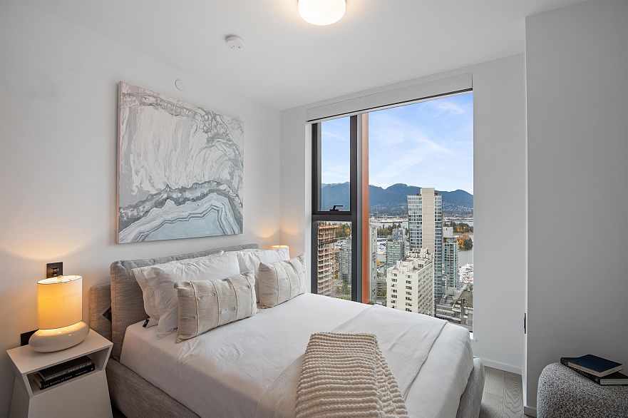2901 1408 Robson Street