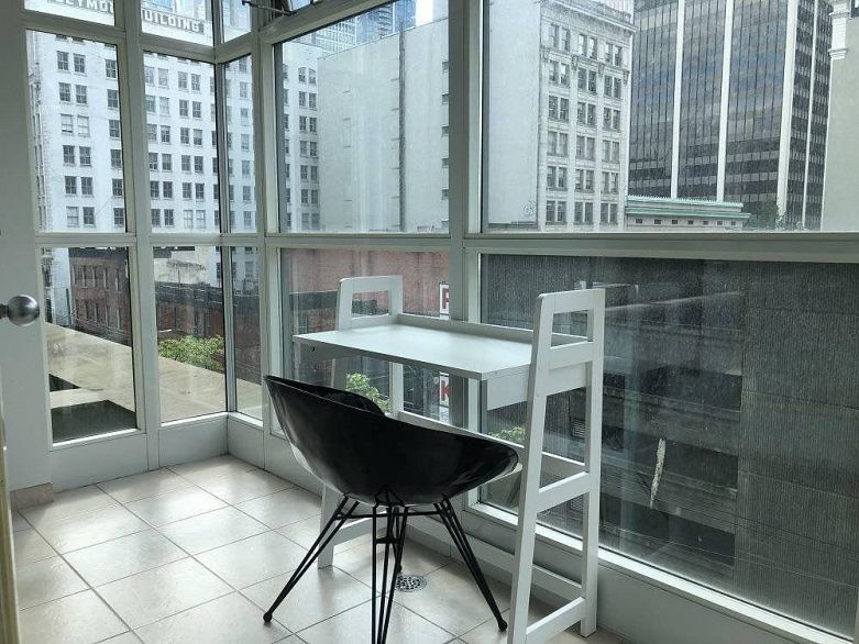 504 438 Seymour St Street