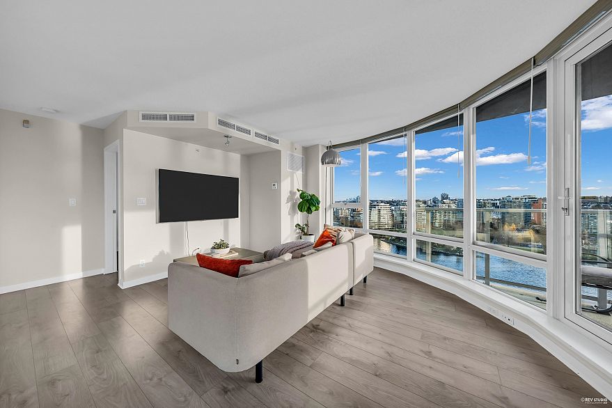 1906 918 Cooperage Way