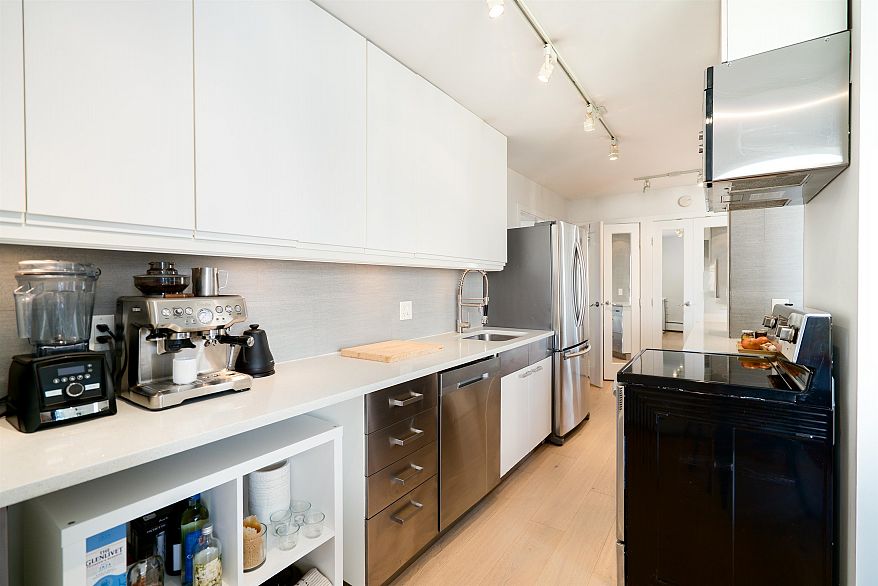 304 2370 W 2nd Avenue