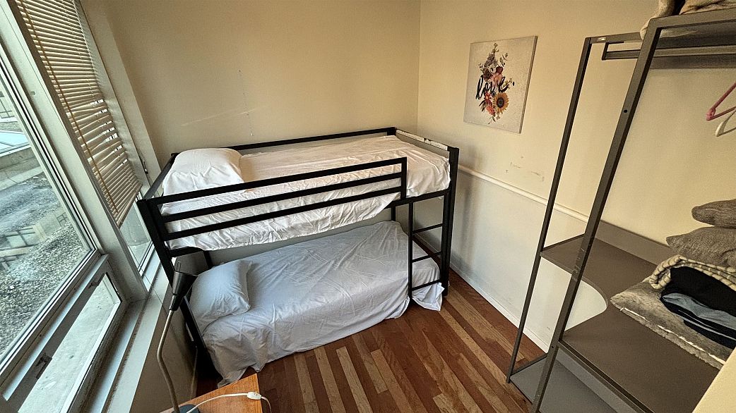 310 989 Nelson Street