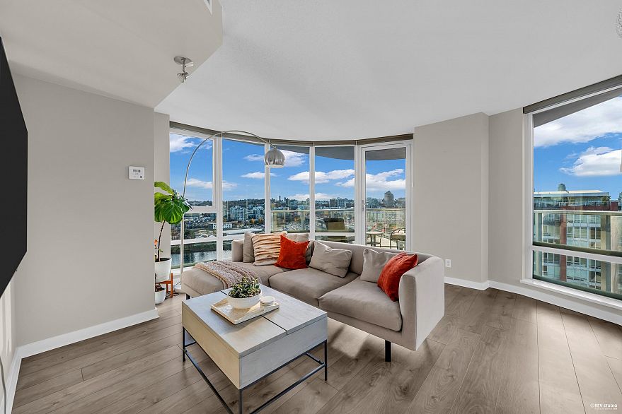 1906 918 Cooperage Way