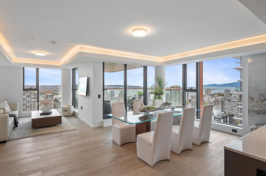 2901 1408 Robson Street