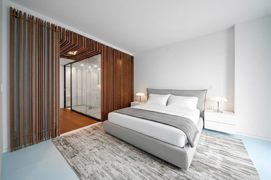 1703 1033 Nelson Street