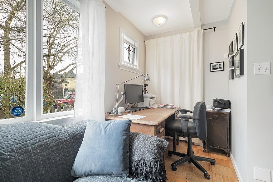 2205 2215 Pandora Street