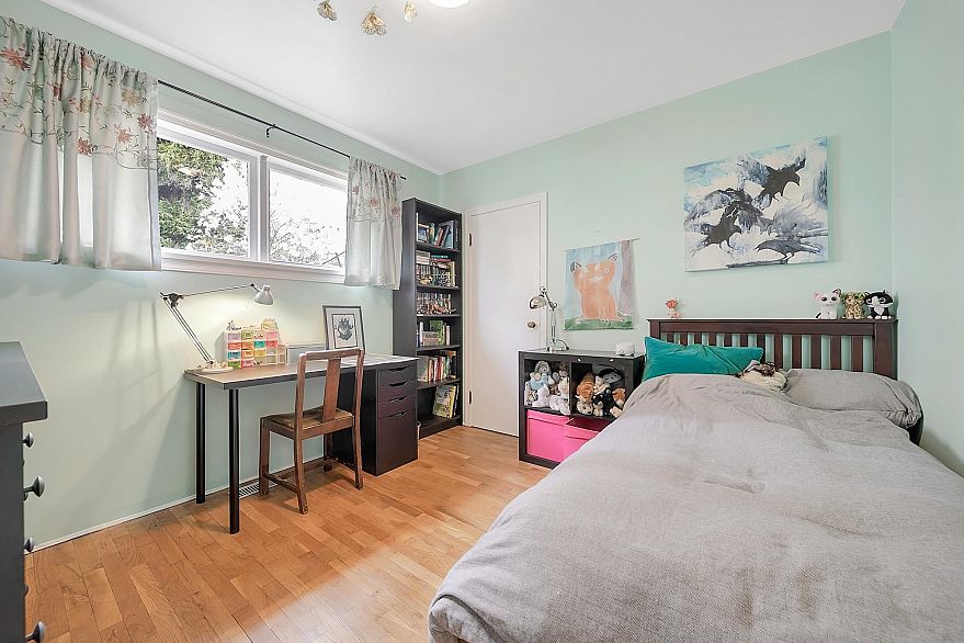 2205 2215 Pandora Street