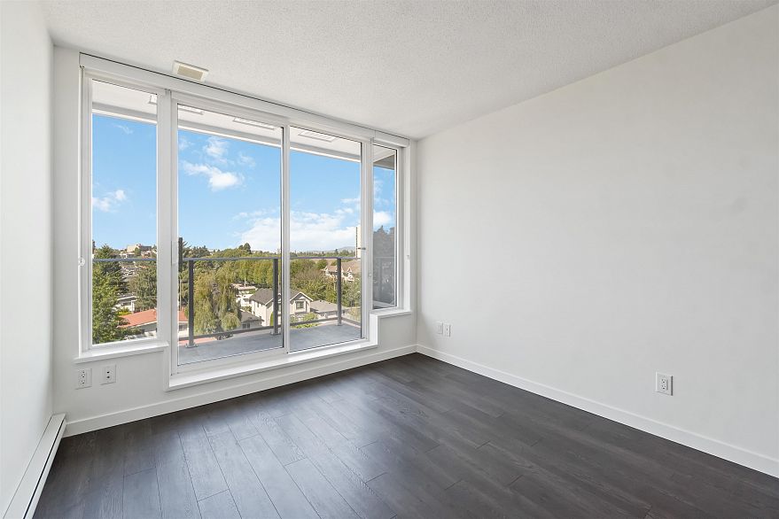 715 5598 ORMIDALE STREET, Vancouver BC V5R 0E5