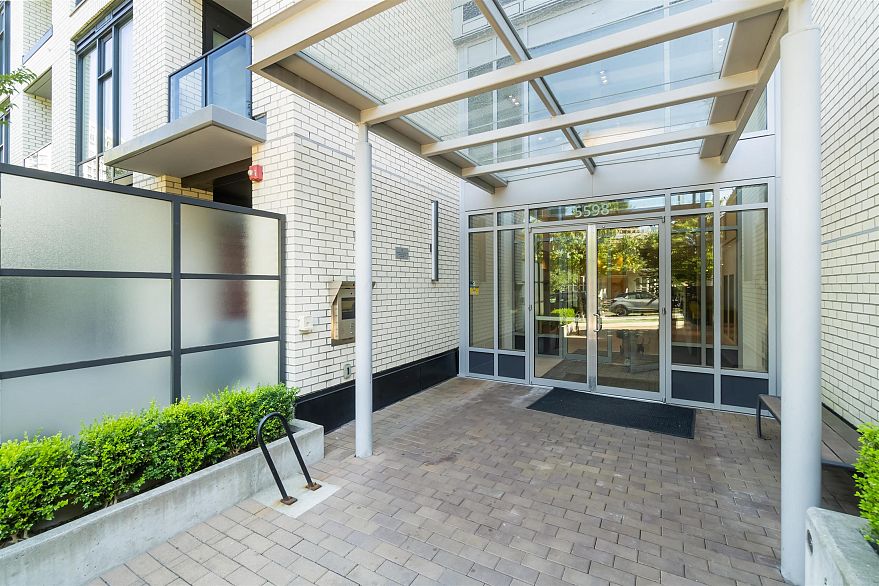 715 5598 ORMIDALE STREET, Vancouver BC V5R 0E5