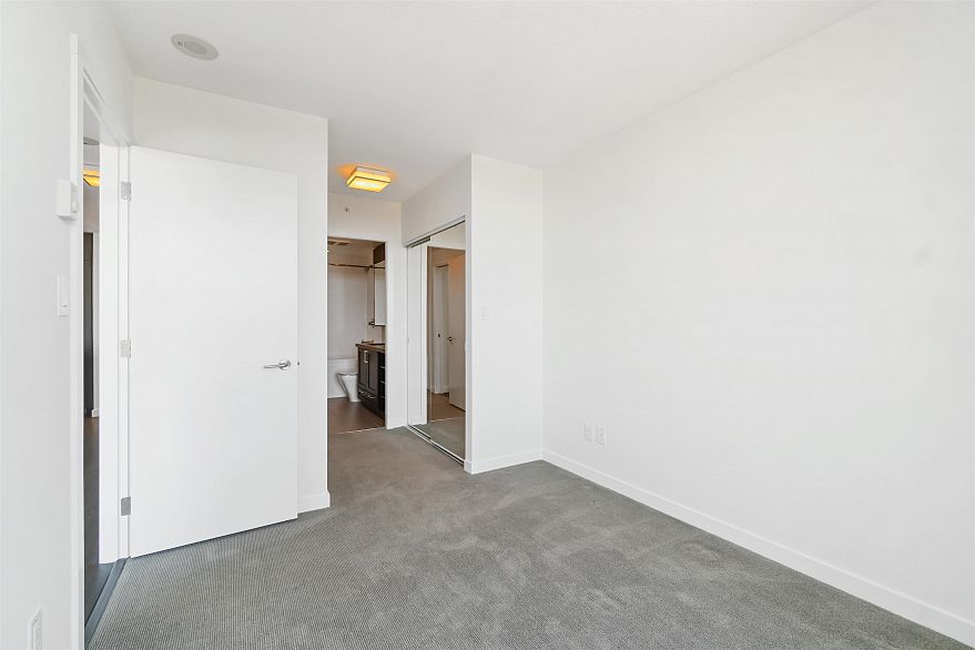 715 5598 ORMIDALE STREET, Vancouver BC V5R 0E5