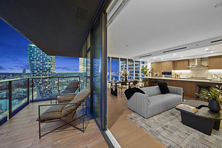 3503 1335 Howe Street