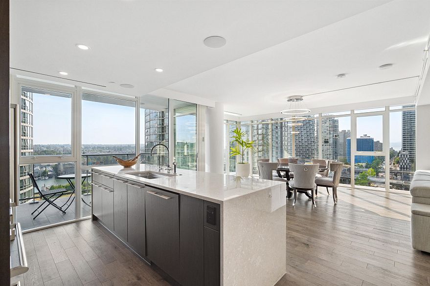 1701 499 Pacific Street