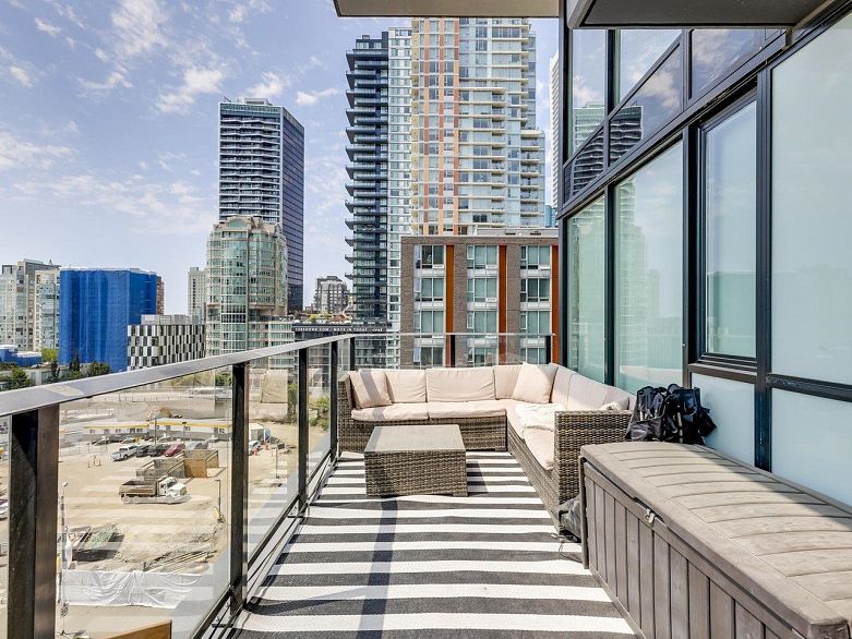 912 1325 Rolston Street