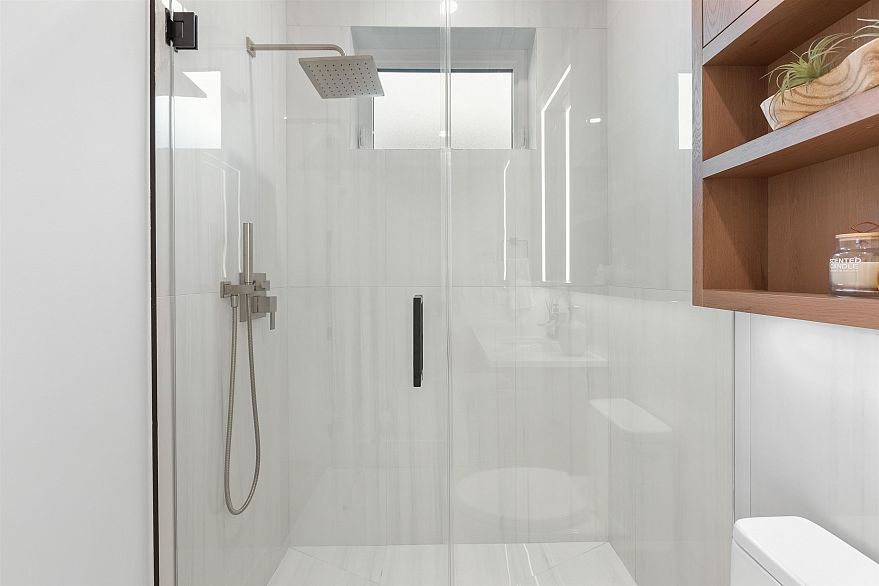 1 2435 Napier Street