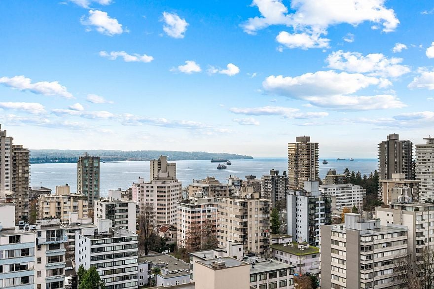 2004 1816 Haro Street