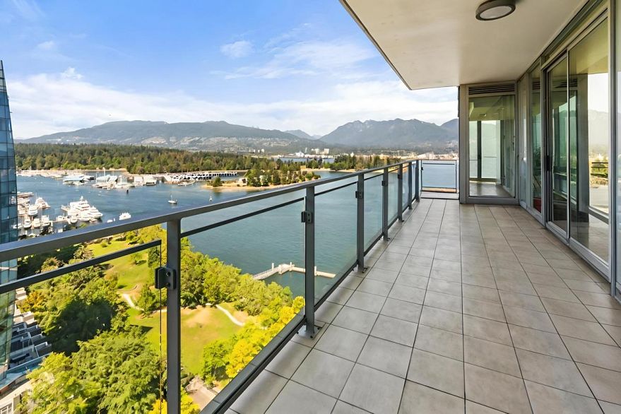 2101 1169 W Cordova Street