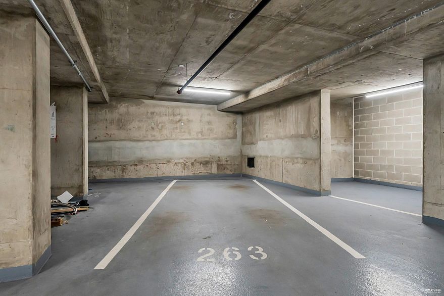 1906 918 Cooperage Way