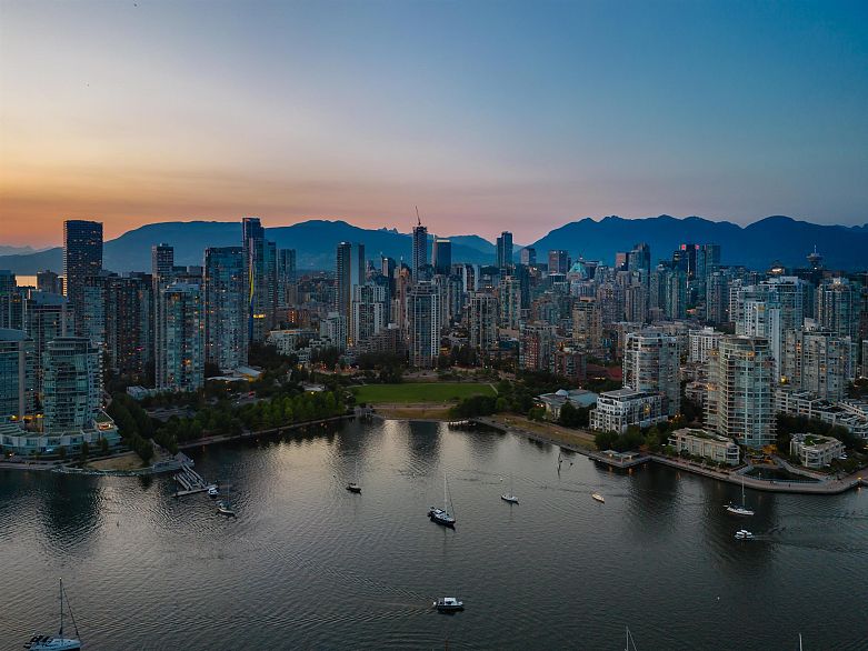 1701 499 Pacific Street