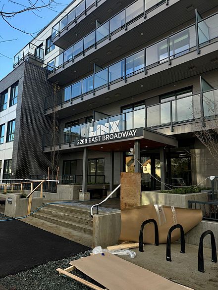 504 2268 E Broadway Street