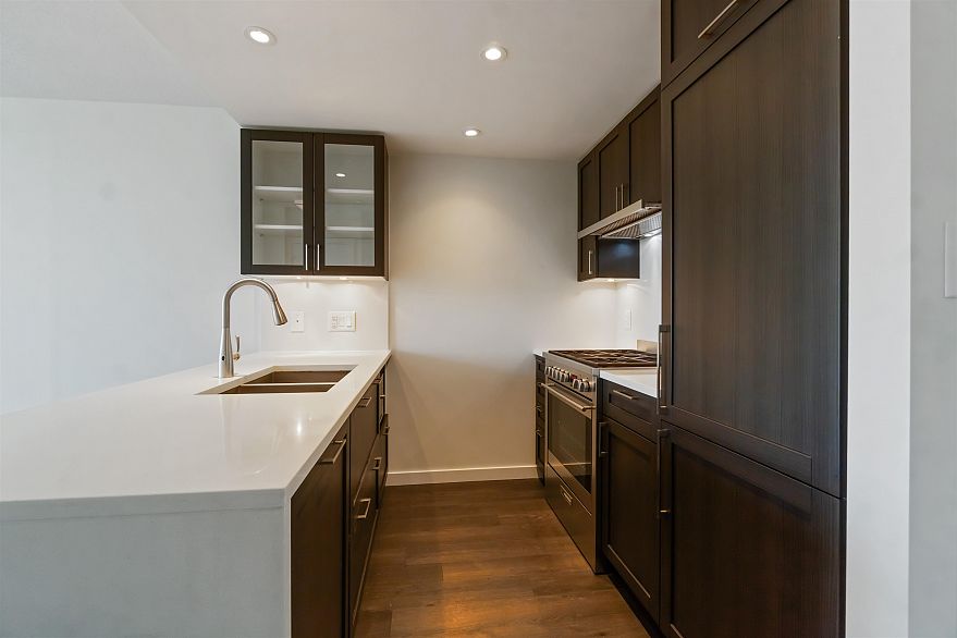 715 5598 ORMIDALE STREET, Vancouver BC V5R 0E5