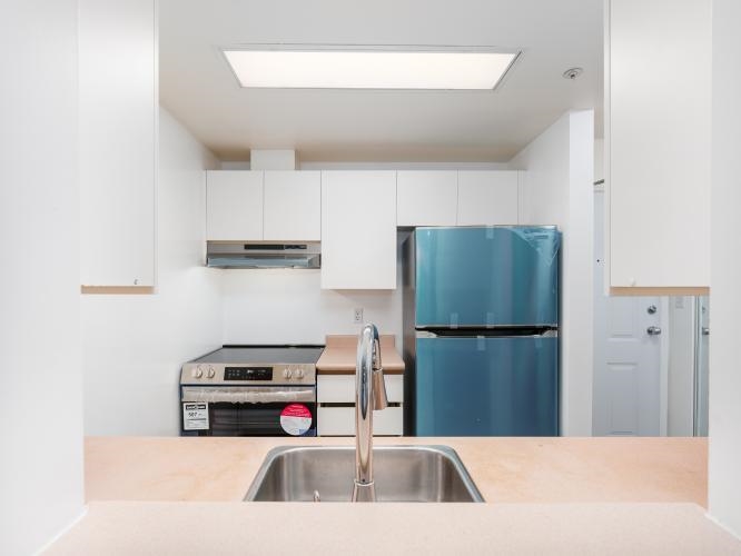 1505 811 Helmcken Street