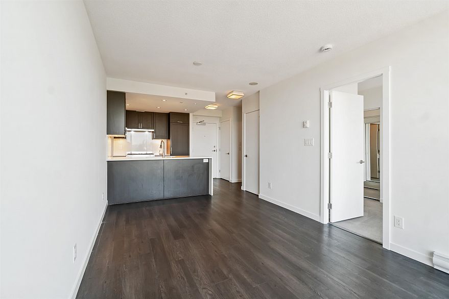 715 5598 ORMIDALE STREET, Vancouver BC V5R 0E5