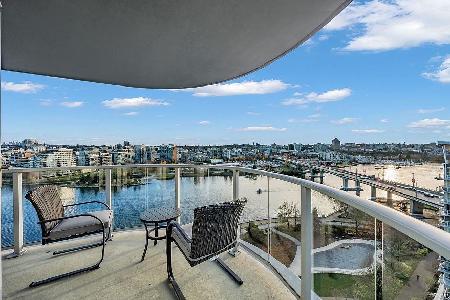 1906 918 Cooperage Way