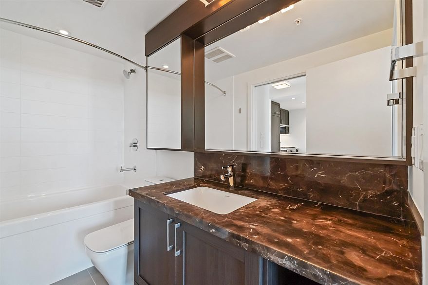 715 5598 ORMIDALE STREET, Vancouver BC V5R 0E5