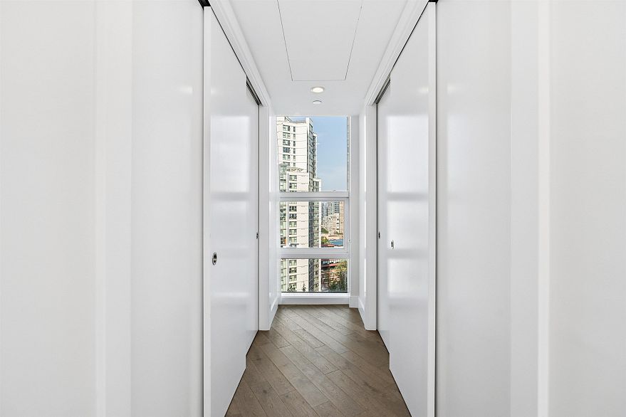 1701 499 Pacific Street