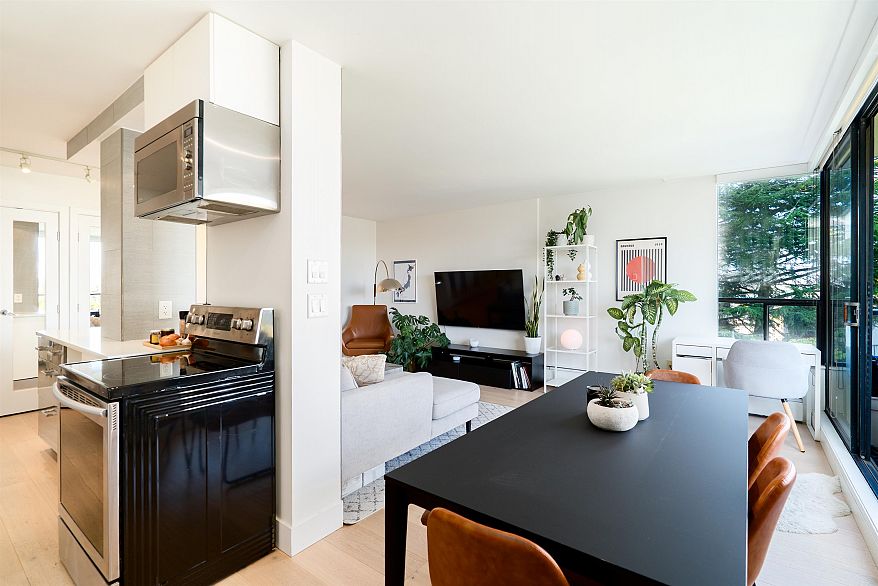 304 2370 W 2nd Avenue