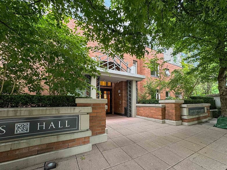 302 2280 Wesbrook Mall