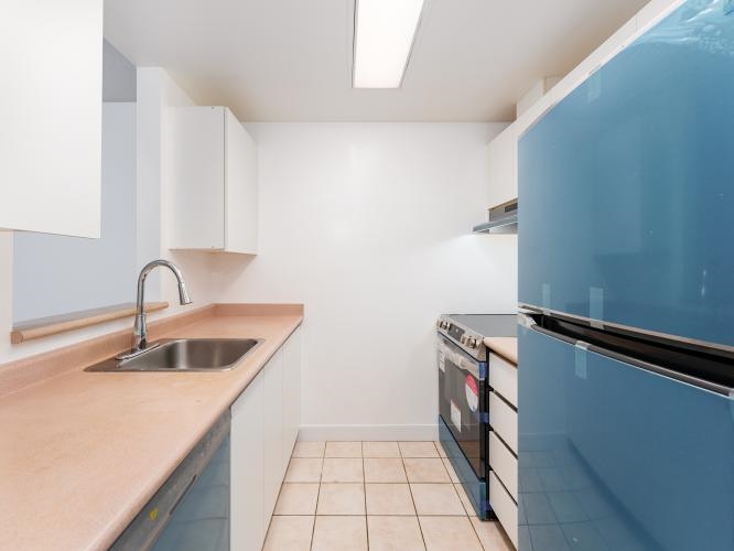 1505 811 Helmcken Street