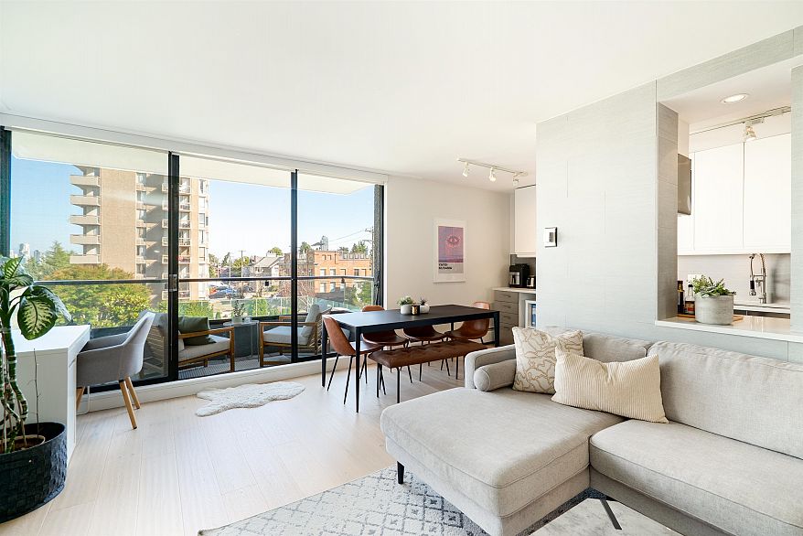 304 2370 W 2nd Avenue