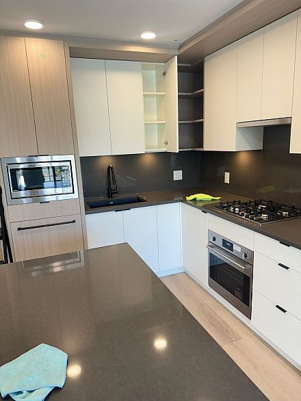 504 2268 E Broadway Street