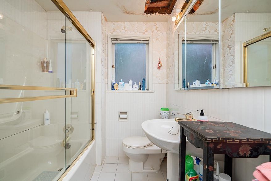 6138 Granville Street