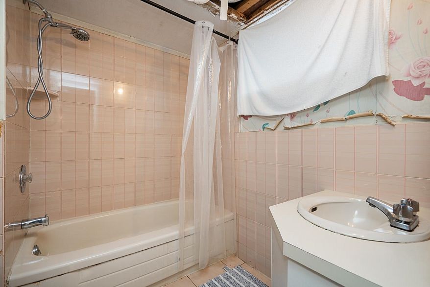 6138 Granville Street