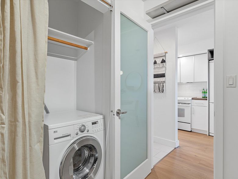 201 4315 Fraser Street